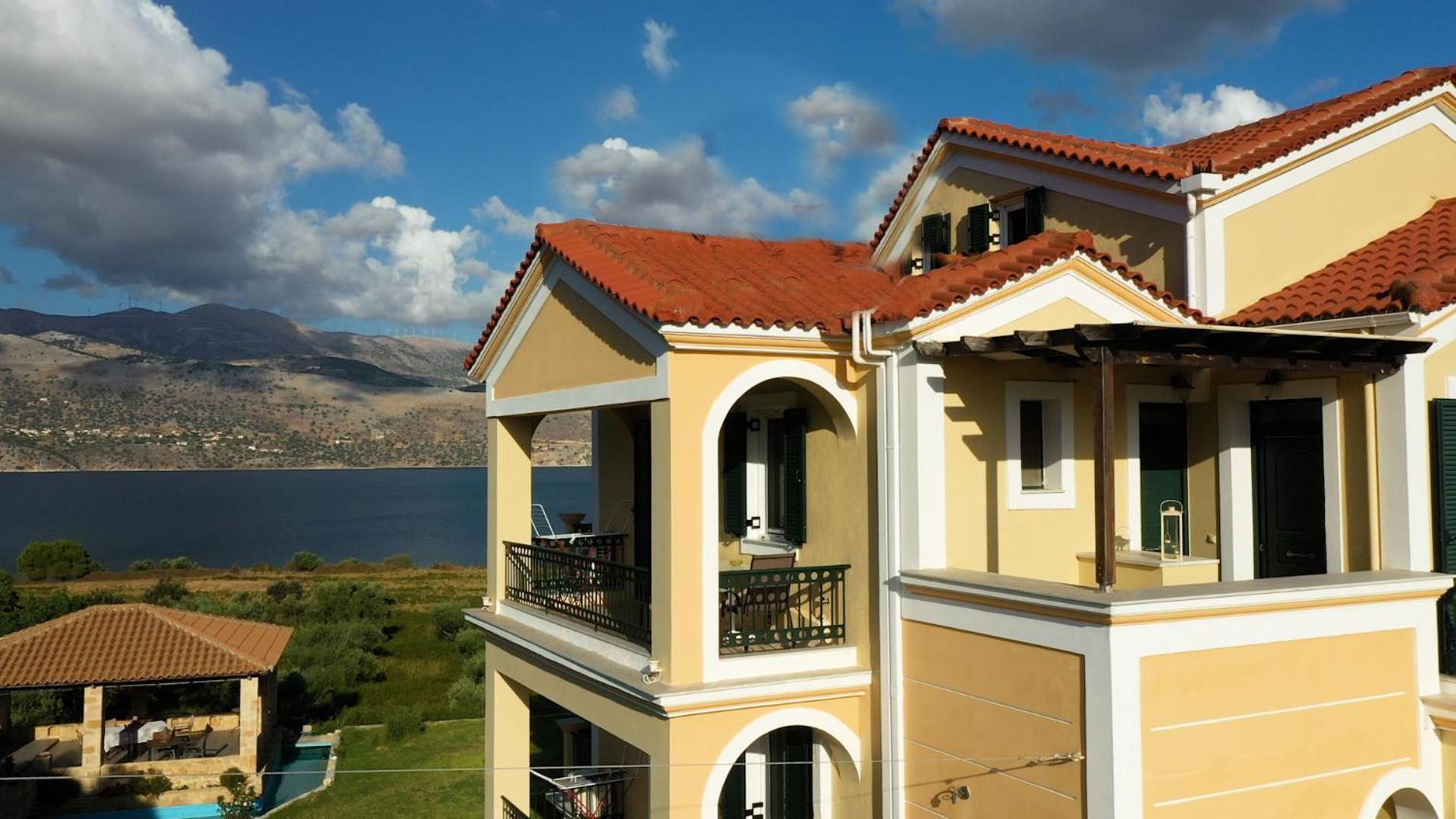 Remenata Apartment Lixouri Ngoại thất bức ảnh